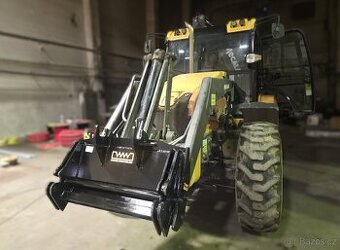 Přední rychloupínač na traktorbagr Mecalac / Terex TLB