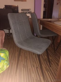 Židle 4x , úplně nové , smontované , vlastní odvoz