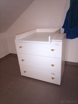 Přebalovací komoda