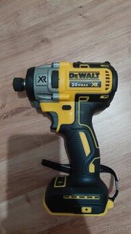 Dewalt rázový utahovák