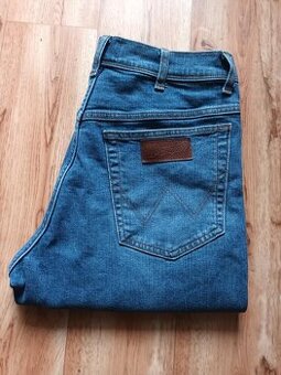 Nové americké originální džíny Wrangler – GREENSBORO REGULAR