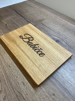 Dubové krájecí prkénko gravírované