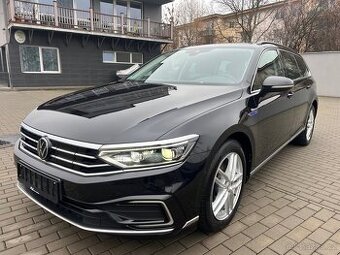 VW PASSAT 1.4 GTE 2022 TAŽNÉ ACC KAMERA - ODPOČET DPH