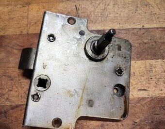 Zámek dveří P-V3S