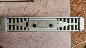 American Audio V3000plus.