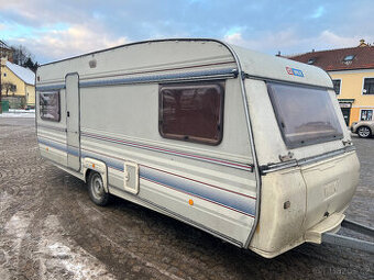 Karavan Wilk De luxe 495
