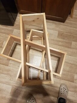 Dřevěné truhlíky