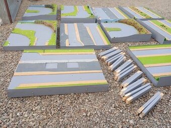 Stoly na modelovou železnici, vláčky, autodráhu