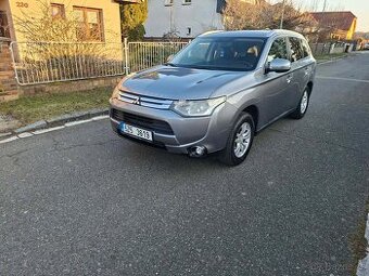 Mitsubishi Outlander 2.0i benzín 110kw Mivec rok výroby 2015