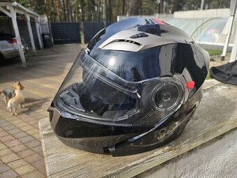 Prodám helmu,rok ježděná...