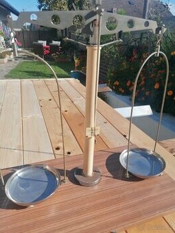 Laboratorní váhy Chirana