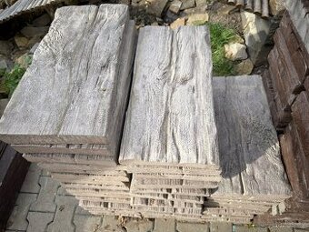 Dlažba - imitace dřeva prkno 25x50x5cm. + 25x25x5cm