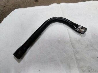 DRŽÁK TLUMIČE VÝFUKU