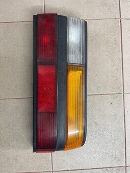 zadní pravé světlo BMW E28 shadow-line