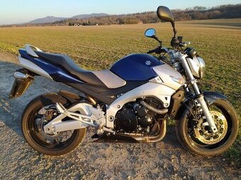 Suzuki GSR 600 - 8000 km