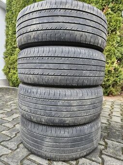 letní pneu 225/55 R18 Yokohama BluEarth E70