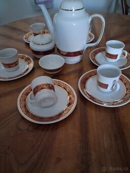 Prodám porcelánovou kávovou soupravu pro šest osob, první re