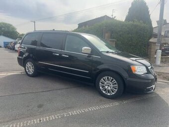 Chrysler Lancia Voyager Town 3,6 DVD Navi 2012