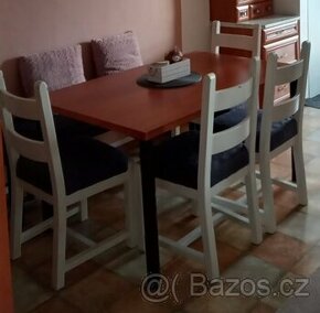 Jídelní stůl +4 židle