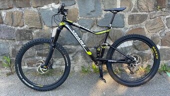 Celoodpružené horské kolo Giant 27,5