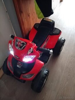 Elektrická čtyřkolka