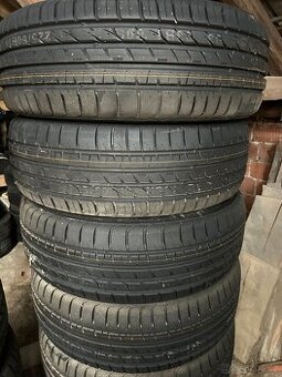 Kumho 225/60R18