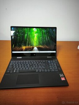 HP ENVY x360 15ds, plně konvertibilní, kovový, dotykový