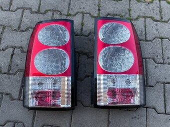 Land Rover Discovery 4 zadní světla - pár