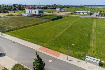 Prodej pozemku 1239 m2, Vestec u Prahy, okr. Praha – západ.
