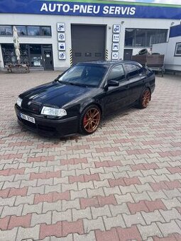 Škoda Octavia 1.8T RS AUQ (2002)