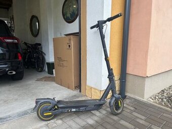 Elektrická koloběžka Ninebot by Segway KickScooter MAX G2 E