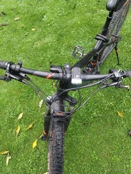 Scott spark 730 elektrokolo celoodpruzene