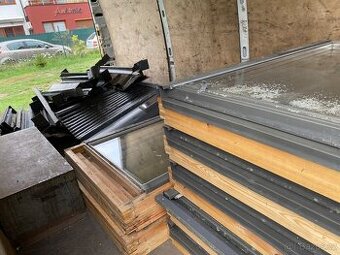 Střešní okna Velux - použitá, 11 ks, včetně doplňků
