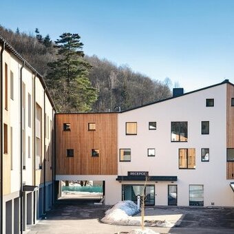 Pronájem luxusního vybaveného bytu 1+kk s parkování Vrchlabí