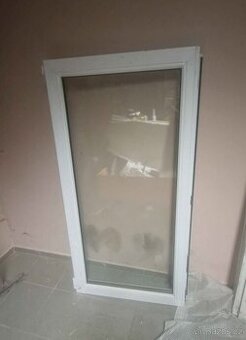 Použítá plastová okna rozměry 156x153  Dvoukřídlé.  2 kusy c