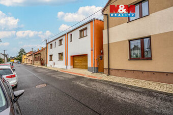Prodej rodinného domu se 3 byty 203 m², Hostivice