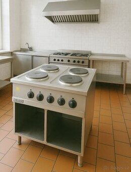 Gastro sporák Zanussi litinové plotny