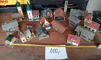 Vláčky H0 TT stavby domky