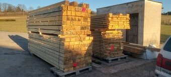 Smrkové trámy - hranoly 8x10,10x10,12x12,14x10,16x10,16x12
