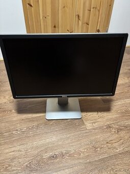 🖥️ Dell UltraSharp 24” monitor
