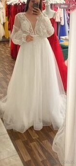 Svatební tylové šaty