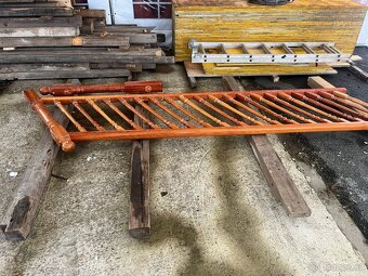 Dřevěné zábradlí