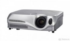 Projektor Hitachi CP-X440 (1024x768)