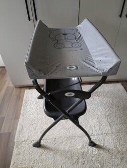 Přebalovací pult s vaničkou