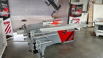 formátovací pila s předřezem, pojezd kalené tyče