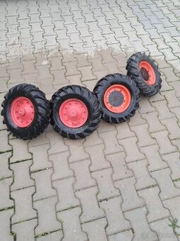 Kola 4,00-8. Vari,tera,maunfild