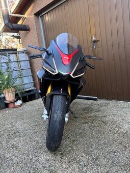Aprilia rs 660 Racing Black