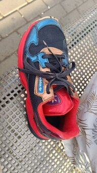 Dámské boty Adidas Falcon 40, 5  velikost