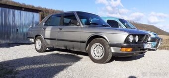 BMW E28 524D - 1
