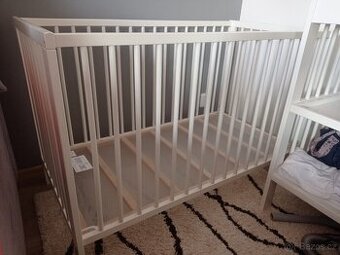 Dětská postýlka a přebalovací stůl, bílá - 1